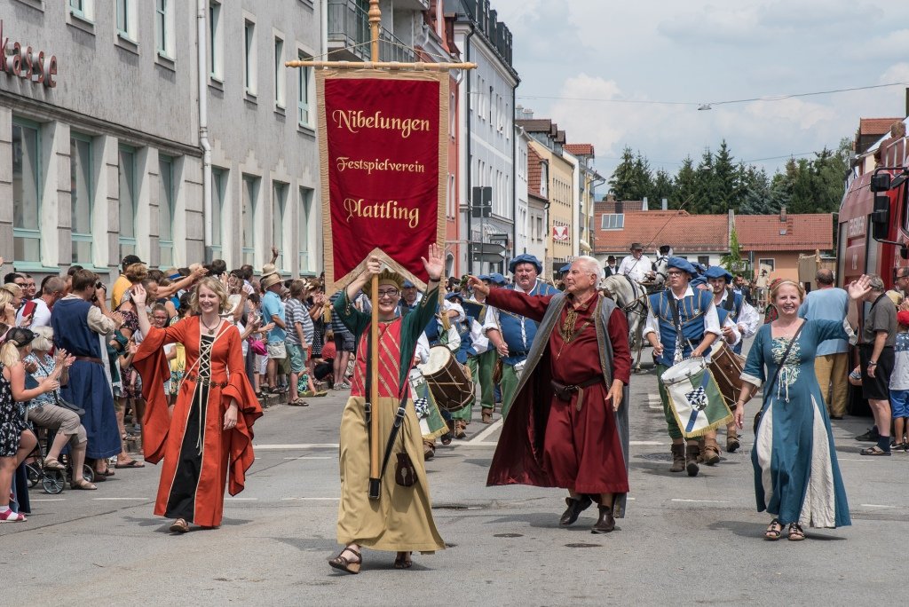 2018_nibelungen_festzug_1.jpg